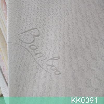 أبيض 240g / M2 الجاكار نسيج فراش الغبار الغبار للفراش